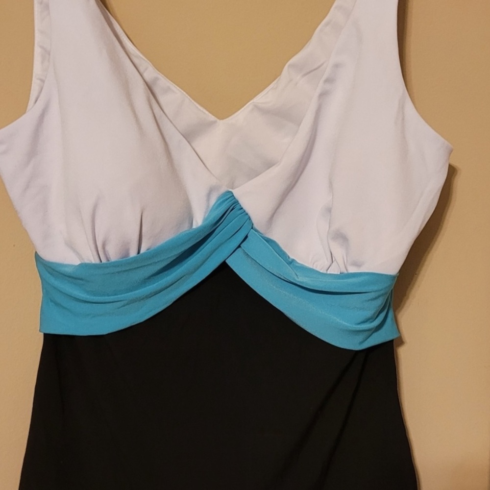 CACHE tankini swim top with sliming empire waist and built in padded bra